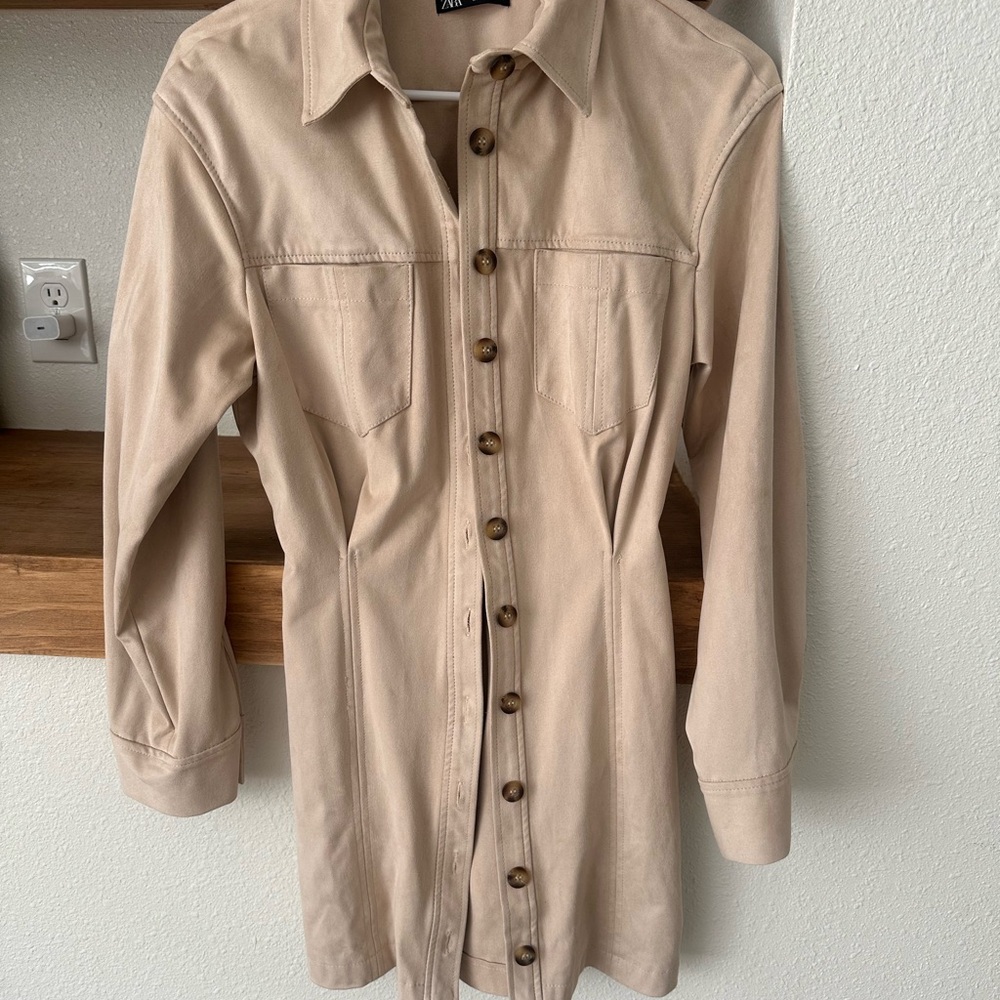 Zara Beige Button-Up Trench Coat